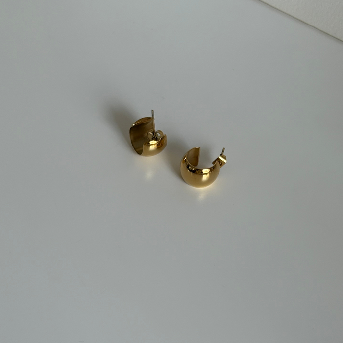 Huggie hoop earrings